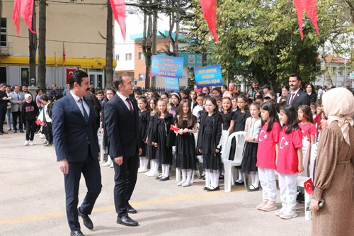 Gazi Mustafa Kemal Atatürk'ün  çocuklarımıza armağan ettiği 23 Nisan Ulusal Egemenlik ve Çocuk Bayram coşkuyla kutlandı.